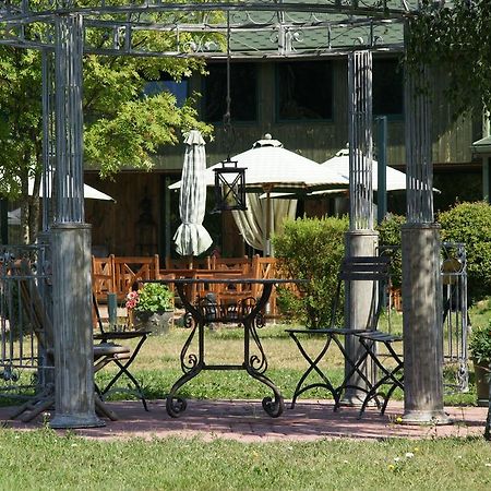 Chill Inn Bernāti Exterior foto